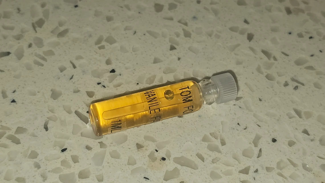 Tom Ford Vanille Fatale 1ml decant sample.